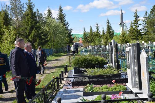 В День Победы в Нурлате почтили память ветеранов, внесших вклад в развитие района