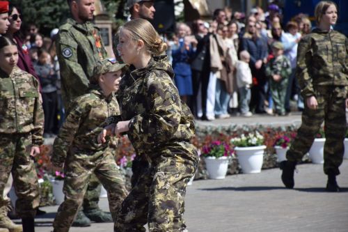 В Нурлате прошел Парад Победы: подвигу героев и память, и слава