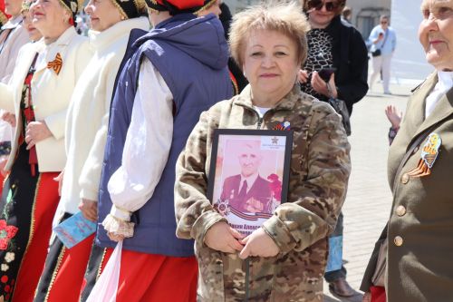 «Народный хор Победы» в Нурлате: сотни голосов исполнили главные песни весны 1945 года