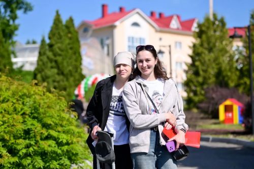 «Вишнёвая Поляна» распахнула двери для первой смены