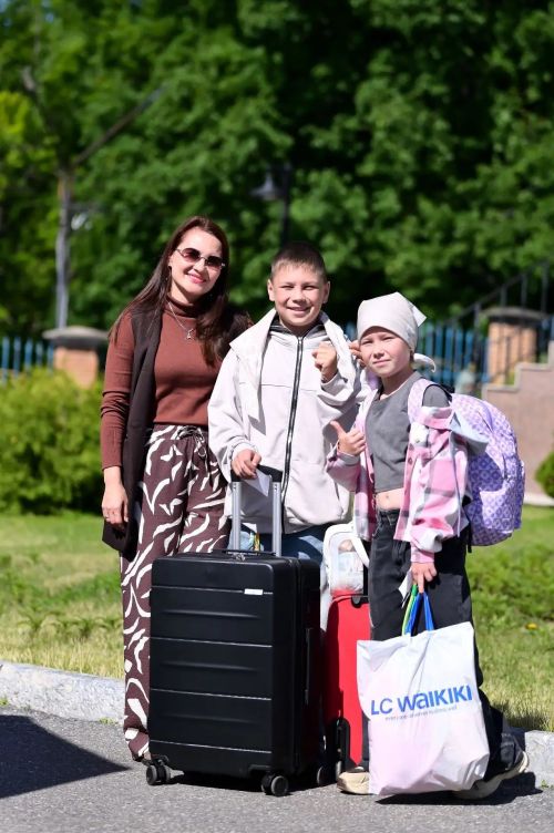 «Вишнёвая Поляна» распахнула двери для первой смены