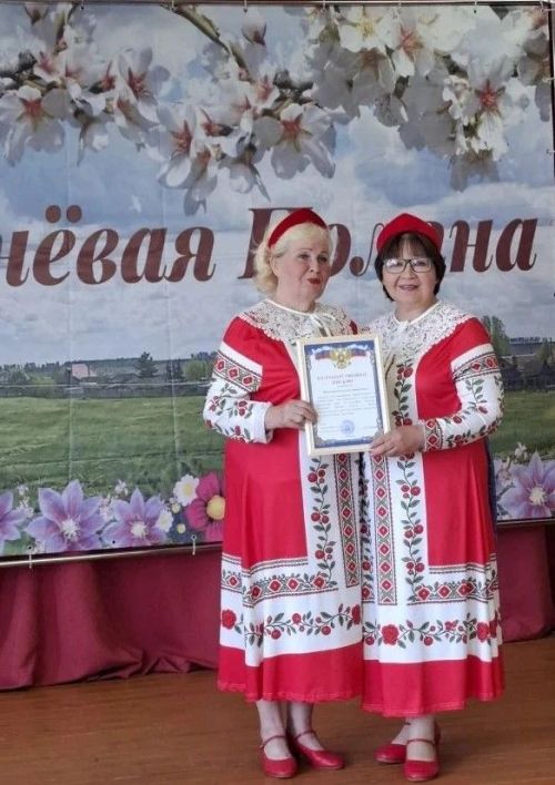 «Деревенька моя у реки»: в Вишневой Поляне слились воедино Троица и День села