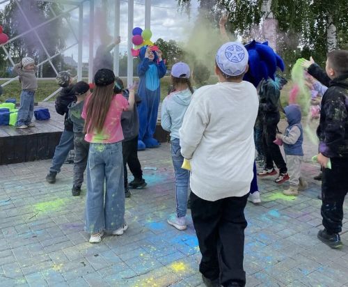 Киекле авылы мәдәният йортында Балалар көне күңелле билгеләп үтелде