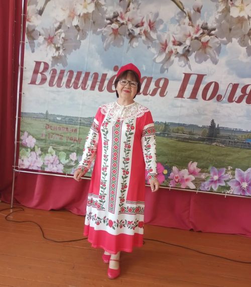 «Деревенька моя у реки»: в Вишневой Поляне слились воедино Троица и День села