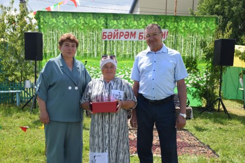 С песнями, пловом и сабантуем: в Бикулово прошел День села