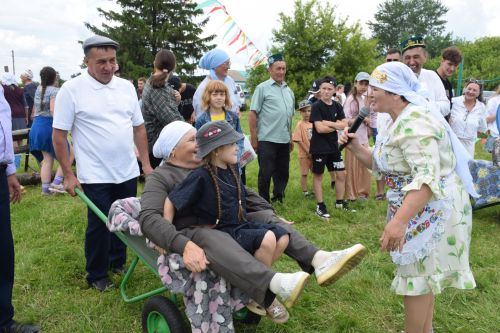 С песнями, пловом и сабантуем: в Бикулово прошел День села