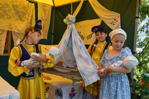 С песнями, пловом и сабантуем: в Бикулово прошел День села