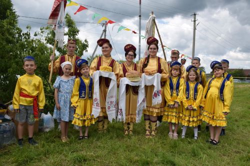 С песнями, пловом и сабантуем: в Бикулово прошел День села