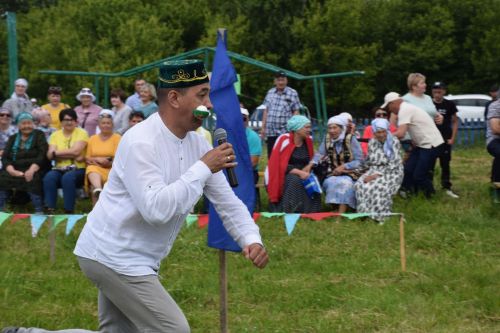 С песнями, пловом и сабантуем: в Бикулово прошел День села