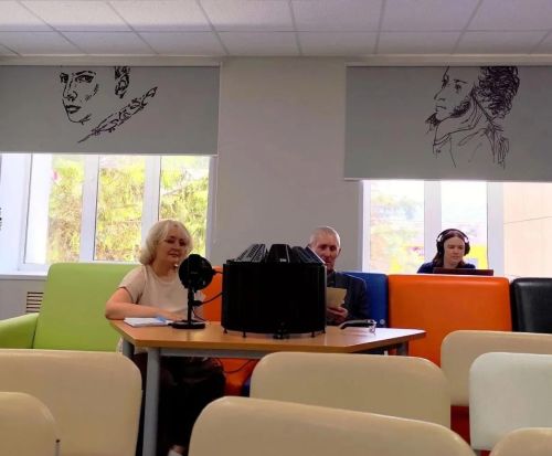 «Услышать» поэзию: в библиотеке Нурлата записали пятый подкаст