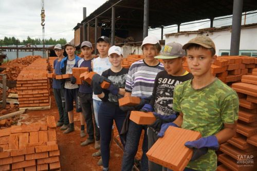 Более 12 тысяч подростков Татарстана найдут работу летом 2026 года