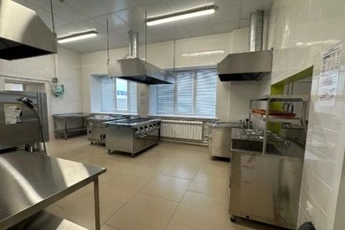 В Бурметьевской школе модернизируют пищеблок: ставка на здоровье и комфорт