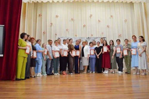 В Нурлатском агротехникуме проводили во взрослую жизнь выпускников