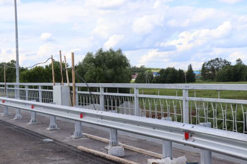 Реконструкция моста через реку Большой Черемшан возле деревни Урняк завершена на 90 процентов