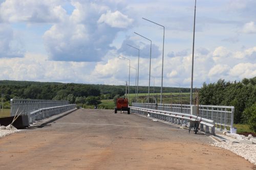 Реконструкция моста через реку Большой Черемшан возле деревни Урняк завершена на 90 процентов