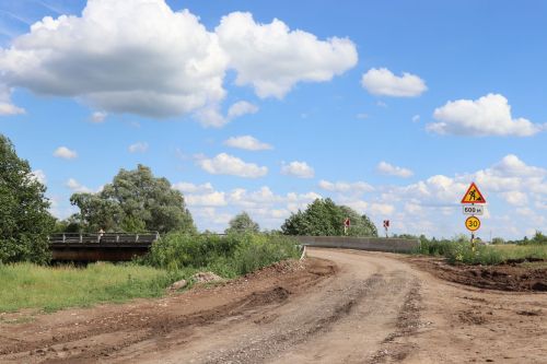 Реконструкция моста через реку Большой Черемшан возле деревни Урняк завершена на 90 процентов