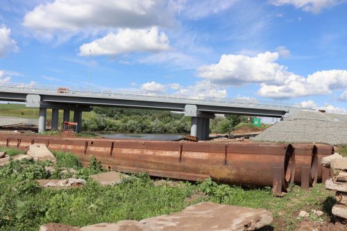 Реконструкция моста через реку Большой Черемшан возле деревни Урняк завершена на 90 процентов