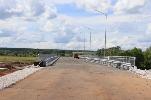 Реконструкция моста через реку Большой Черемшан возле деревни Урняк завершена на 90 процентов