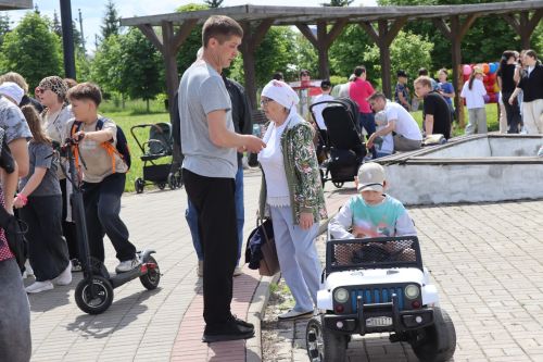 Нурлатның үзәк паркында Балаларны яклау көнен бәйрәм иттеләр