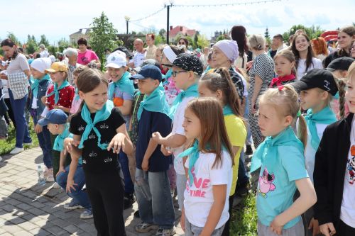 Нурлатның үзәк паркында Балаларны яклау көнен бәйрәм иттеләр