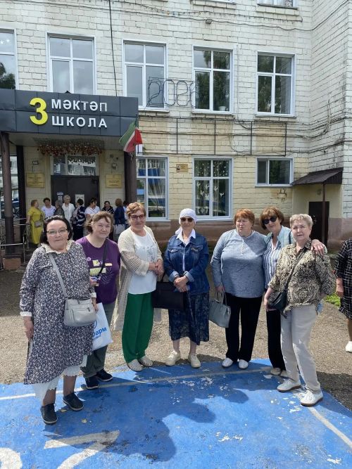 Выпускники 1976 года Нурлатской школы № 3 собрались в родном городе спустя 50 лет