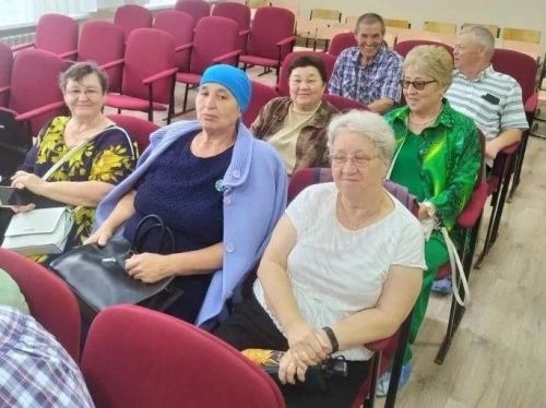Выпускники 1976 года Нурлатской школы № 3 собрались в родном городе спустя 50 лет