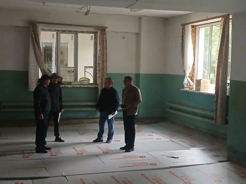 Нурлат шәһәрнең 4нче мәктәбендә ремонт эшләре дәвам итә