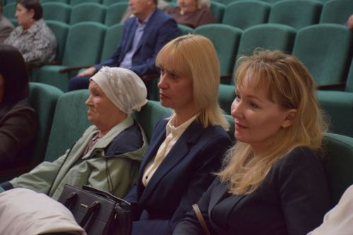 Созвездие медалистов: в Нурлате чествовали лучших выпускников района