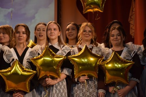 Созвездие медалистов: в Нурлате чествовали лучших выпускников района