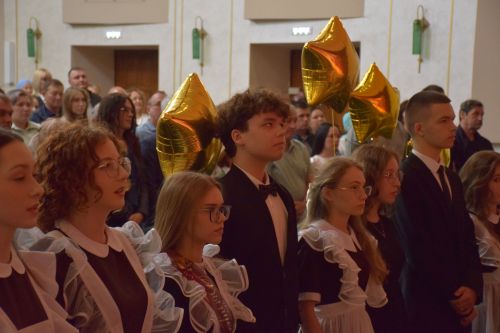 Созвездие медалистов: в Нурлате чествовали лучших выпускников района