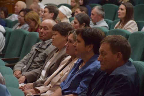 Созвездие медалистов: в Нурлате чествовали лучших выпускников района