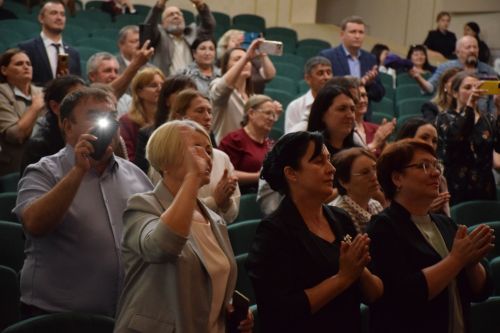 Созвездие медалистов: в Нурлате чествовали лучших выпускников района