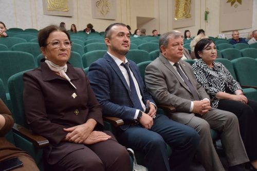 Созвездие медалистов: в Нурлате чествовали лучших выпускников района