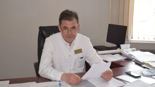 Айдар Сагдеев подарил подписку на районную газету семьям бойцов СВО и волонтерам