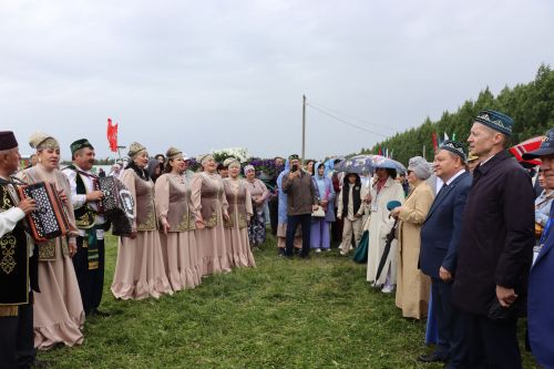 В гармонии традиций и дружбы: в Нурлате с грандиозным размахом отпраздновали Сабантуй