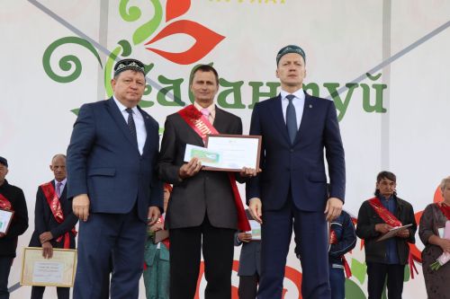 В гармонии традиций и дружбы: в Нурлате с грандиозным размахом отпраздновали Сабантуй