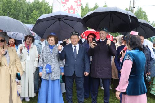 В гармонии традиций и дружбы: в Нурлате с грандиозным размахом отпраздновали Сабантуй