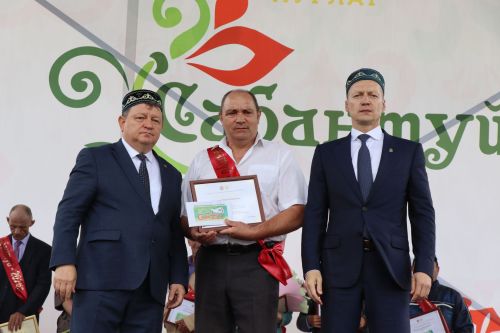 В гармонии традиций и дружбы: в Нурлате с грандиозным размахом отпраздновали Сабантуй