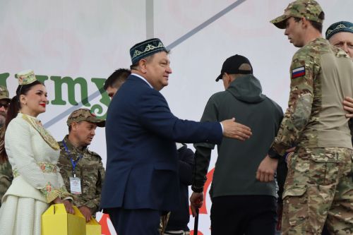 В гармонии традиций и дружбы: в Нурлате с грандиозным размахом отпраздновали Сабантуй