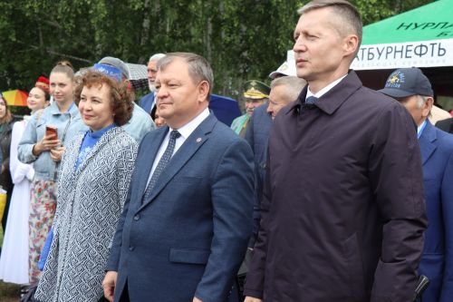 В гармонии традиций и дружбы: в Нурлате с грандиозным размахом отпраздновали Сабантуй