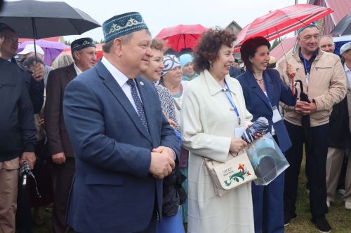 В гармонии традиций и дружбы: в Нурлате с грандиозным размахом отпраздновали Сабантуй