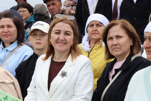 В гармонии традиций и дружбы: в Нурлате с грандиозным размахом отпраздновали Сабантуй