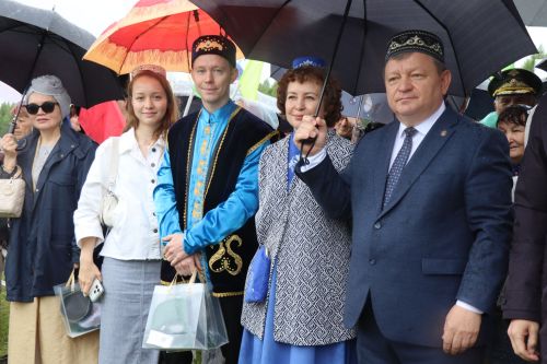 В гармонии традиций и дружбы: в Нурлате с грандиозным размахом отпраздновали Сабантуй