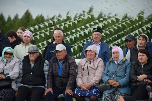 В Нурлате Алмаз Мустафин впервые стал абсолютным батыром Сабантуя