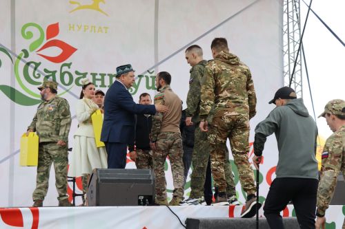 В гармонии традиций и дружбы: в Нурлате с грандиозным размахом отпраздновали Сабантуй