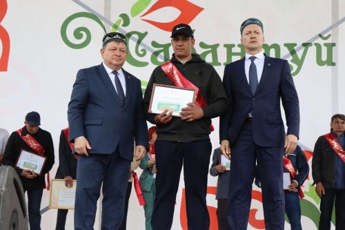 В гармонии традиций и дружбы: в Нурлате с грандиозным размахом отпраздновали Сабантуй