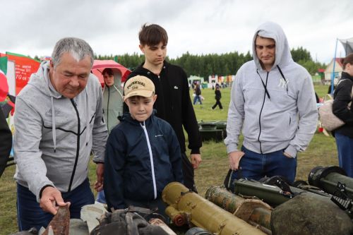 В гармонии традиций и дружбы: в Нурлате с грандиозным размахом отпраздновали Сабантуй