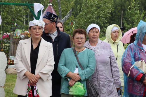 В гармонии традиций и дружбы: в Нурлате с грандиозным размахом отпраздновали Сабантуй