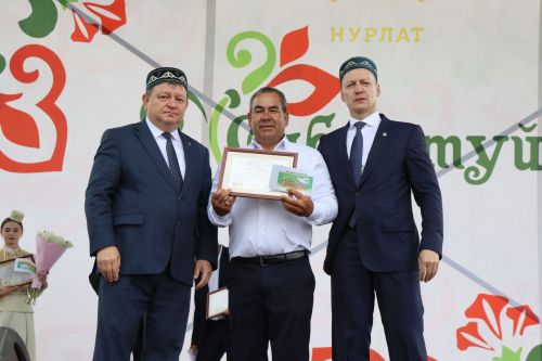 В гармонии традиций и дружбы: в Нурлате с грандиозным размахом отпраздновали Сабантуй