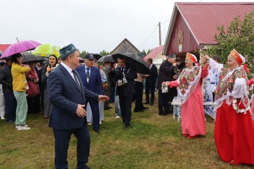 В гармонии традиций и дружбы: в Нурлате с грандиозным размахом отпраздновали Сабантуй